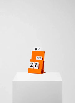 Warren & Laëtitia - Joe's Perpetual Calendar | Orange