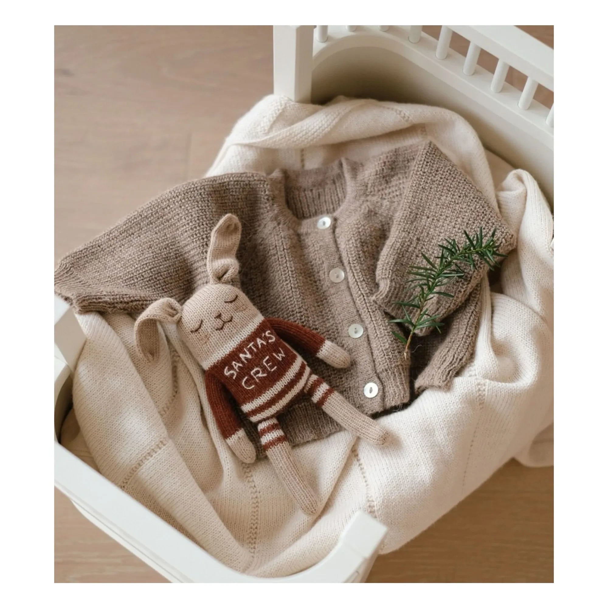 Main Sauvage - Santa's Crew Bunny | Siena