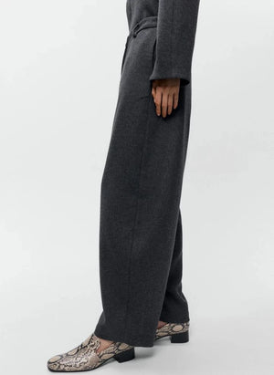 Cordera - Curved Wool Trousers | Charcoal Grey