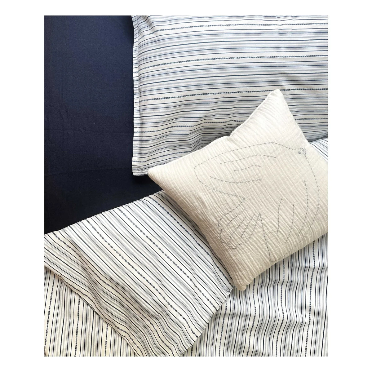 Editions Aimable - Doris elastic fitted sheet | Night Blue Muslin Gauze