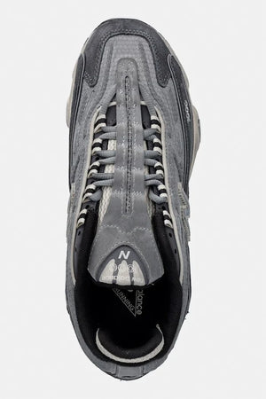 New Balance 1000 spor ayakkabı