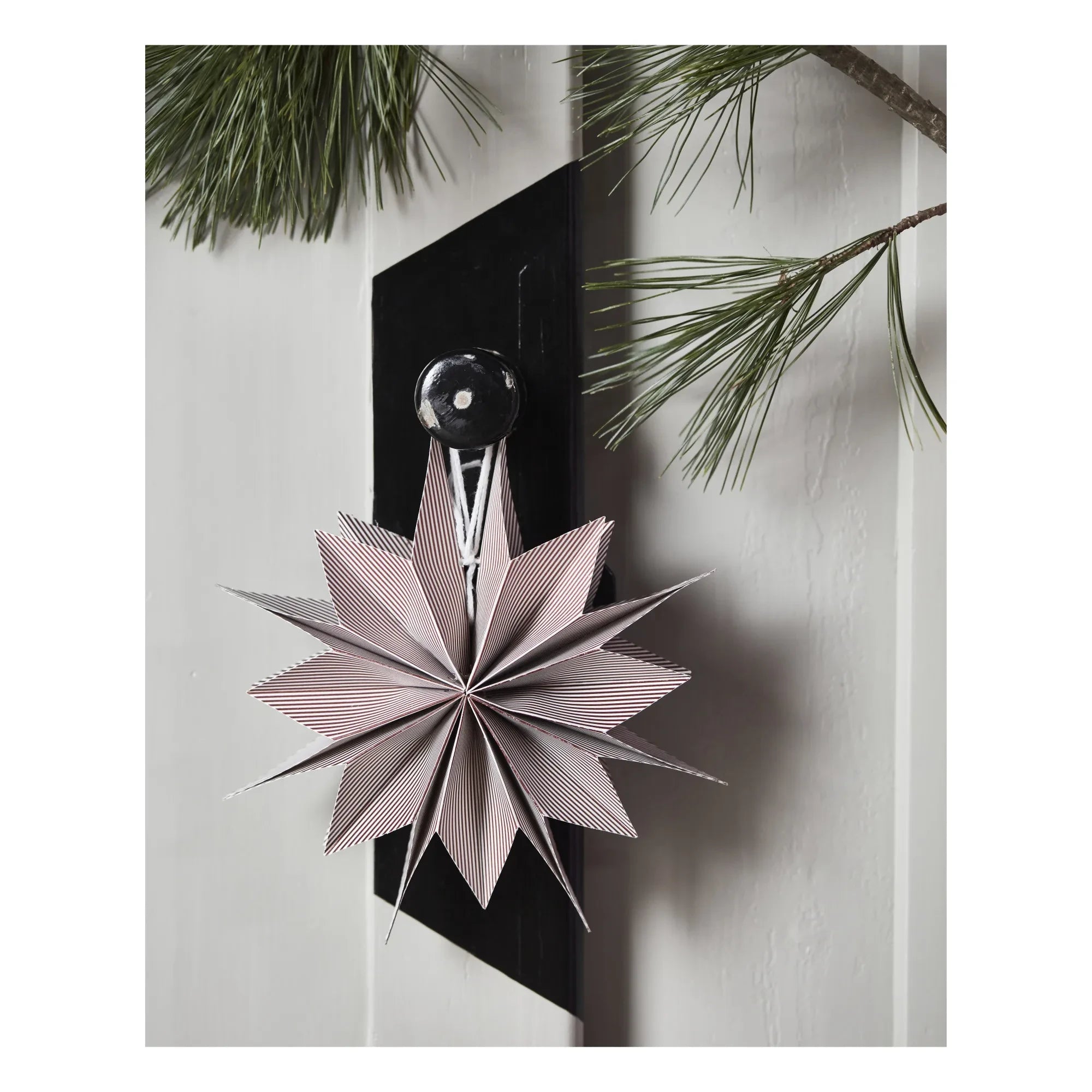 House Doctor - Capella Paper Star | Burgundy