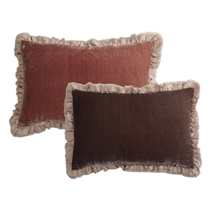 Le Monde Sauvage - Séraphine Silk Velvet Cushion | Pink