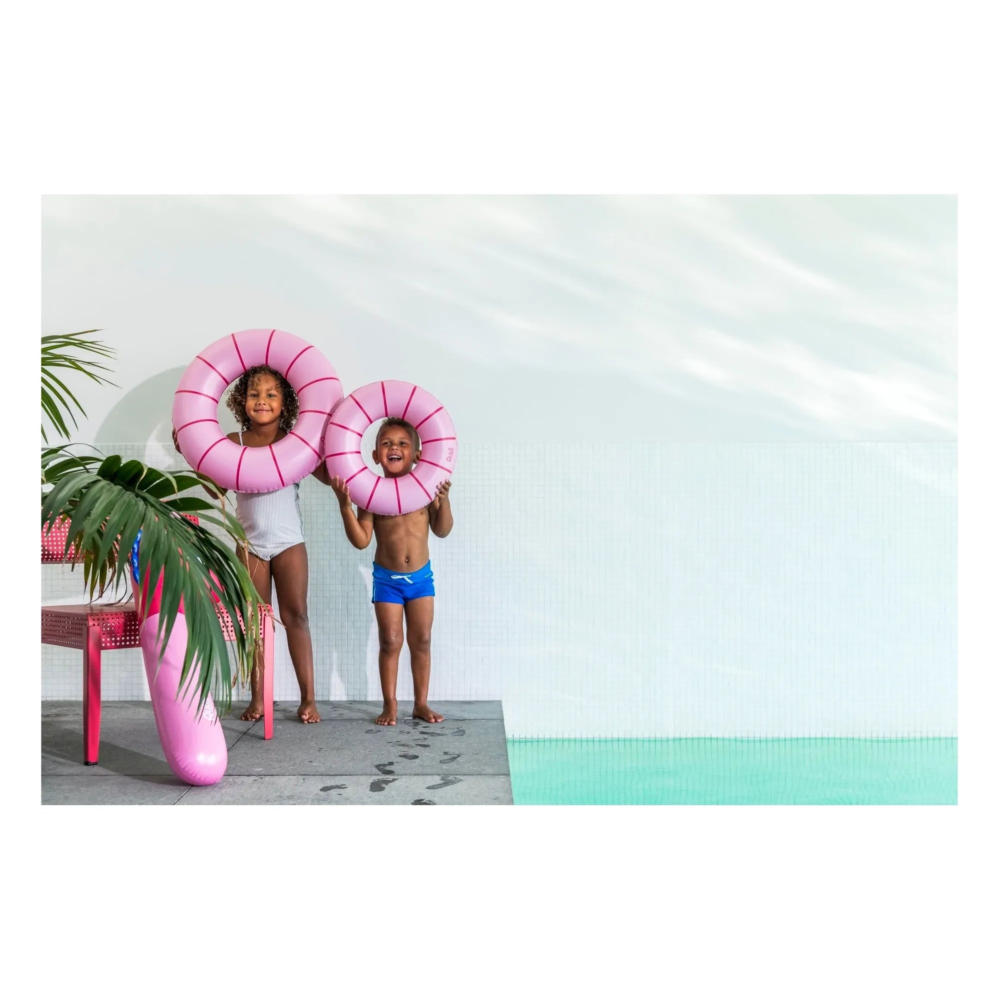 Quut - Inflatable Float | Pink