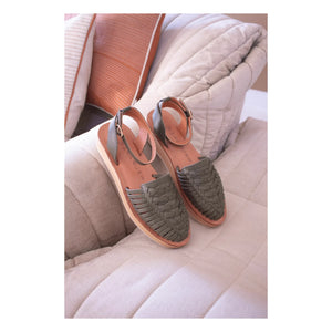 Mapache - Loma Sandals | Olive Green