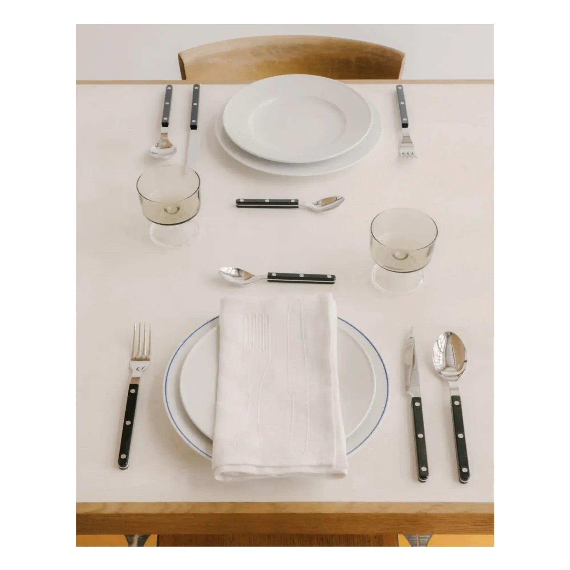 Sabre - 24-Piece Cutlery Set | Black