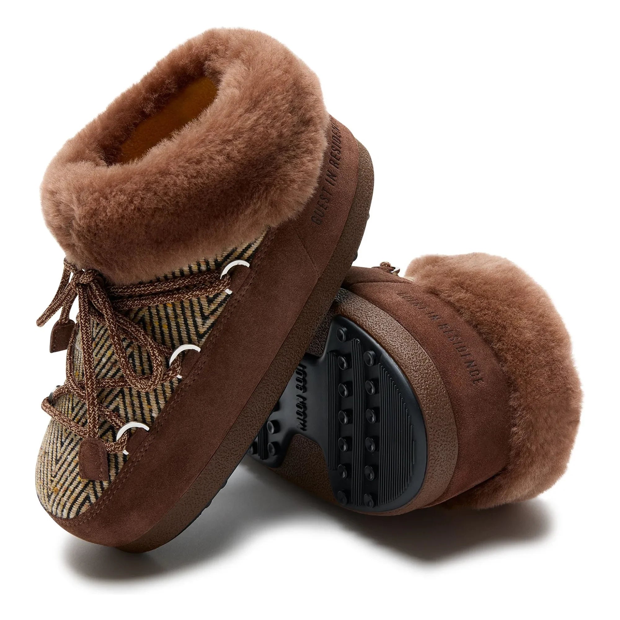 Moon Boot - MB x Guest in Residence Chalet Slippers | Chocolate