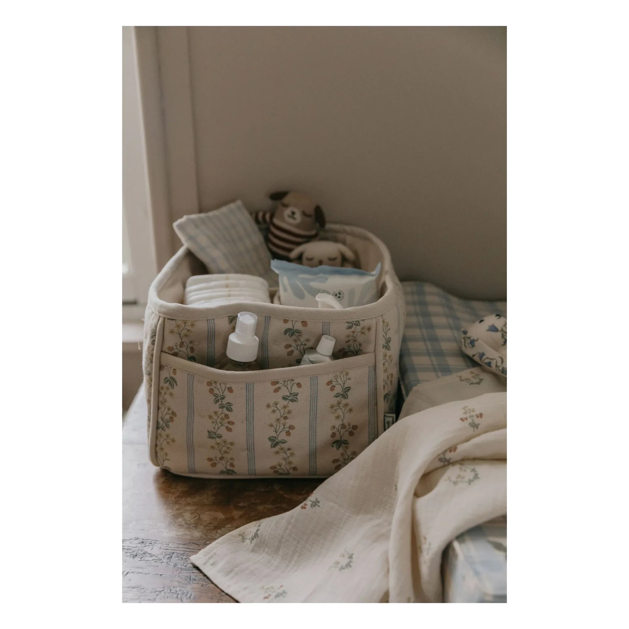 garbo&friends - La Fraise Swaddle
