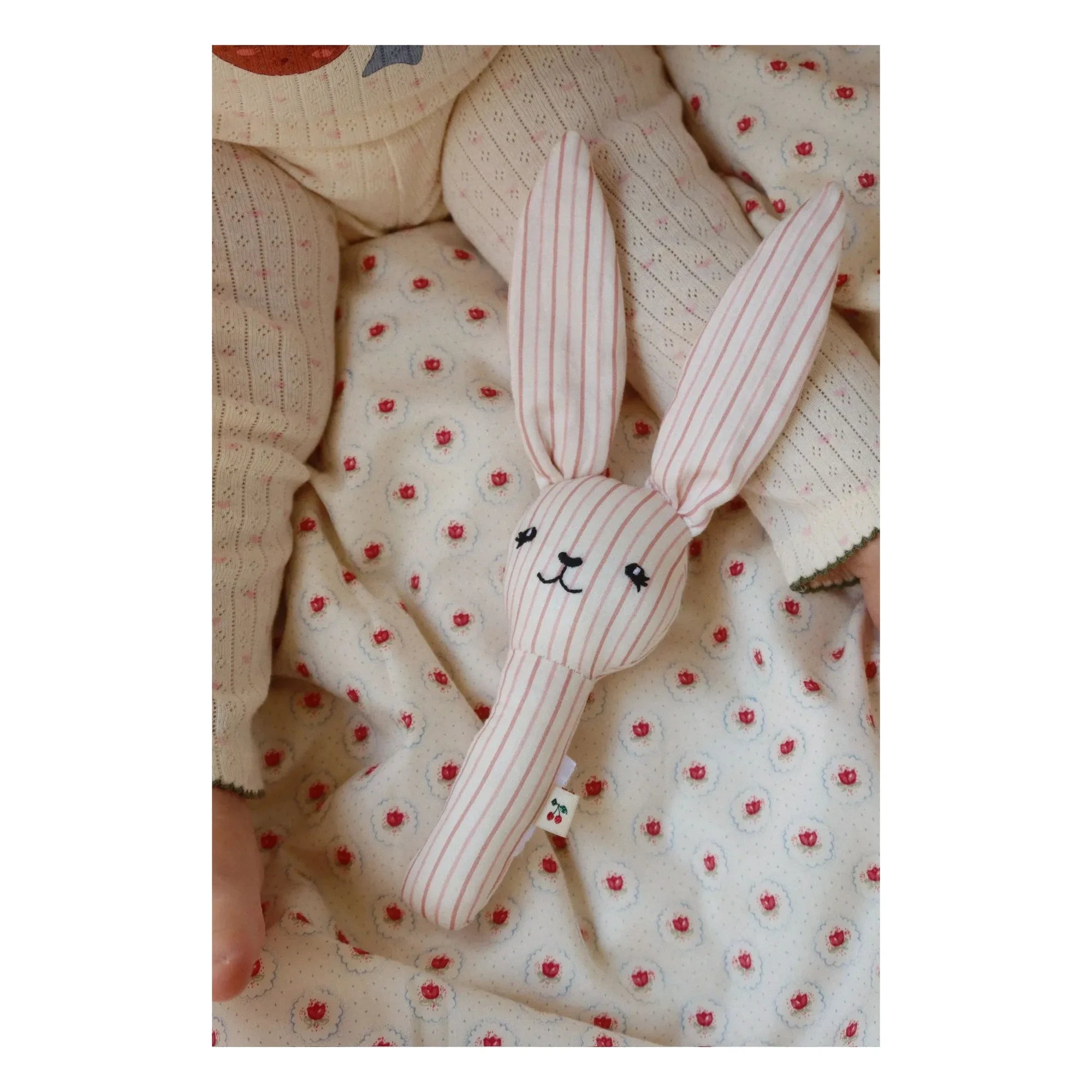 Konges Sløjd - Bunny Stripie Rattle | Pink