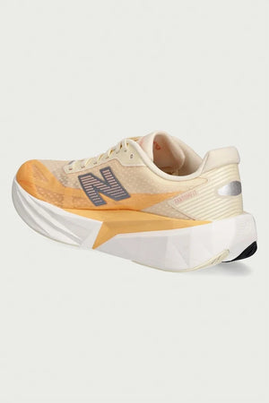 New Balance kadın koşu ayakkabıları FuelCell Rebel v5