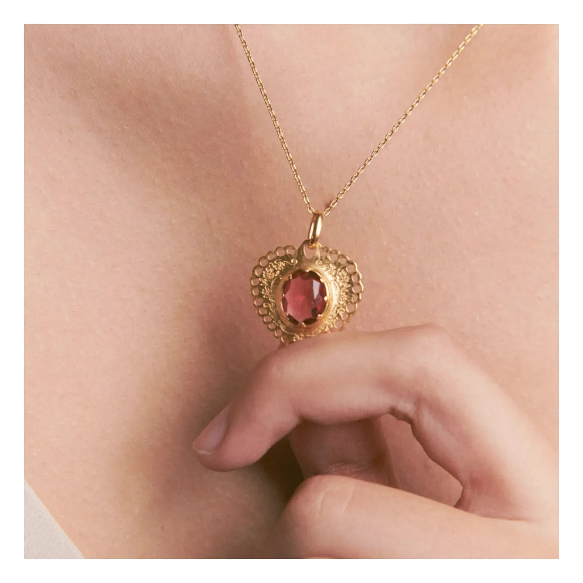 Alhaja - Sacro Cuore Necklace | Gold
