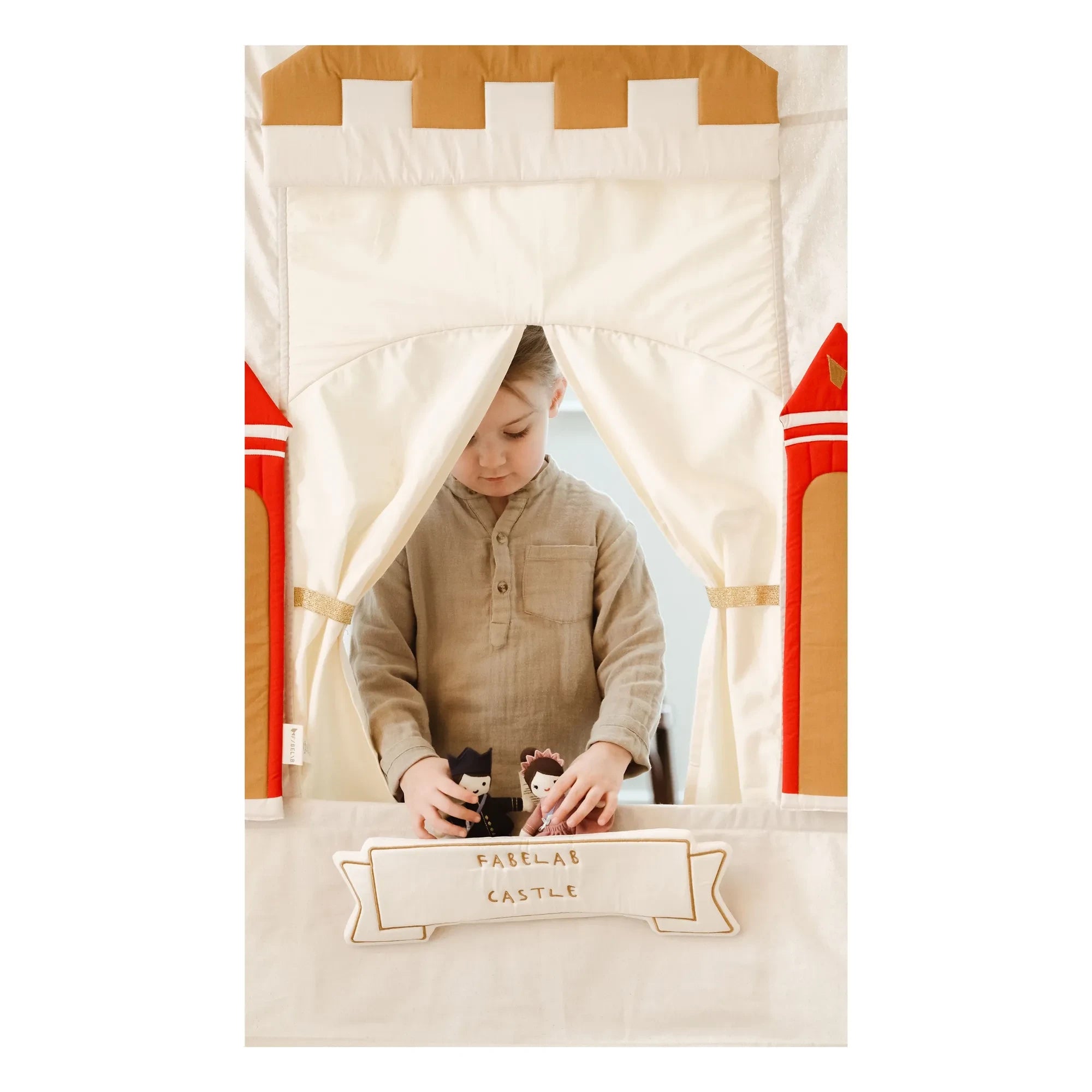Fabelab - Castle Theater | Ochre
