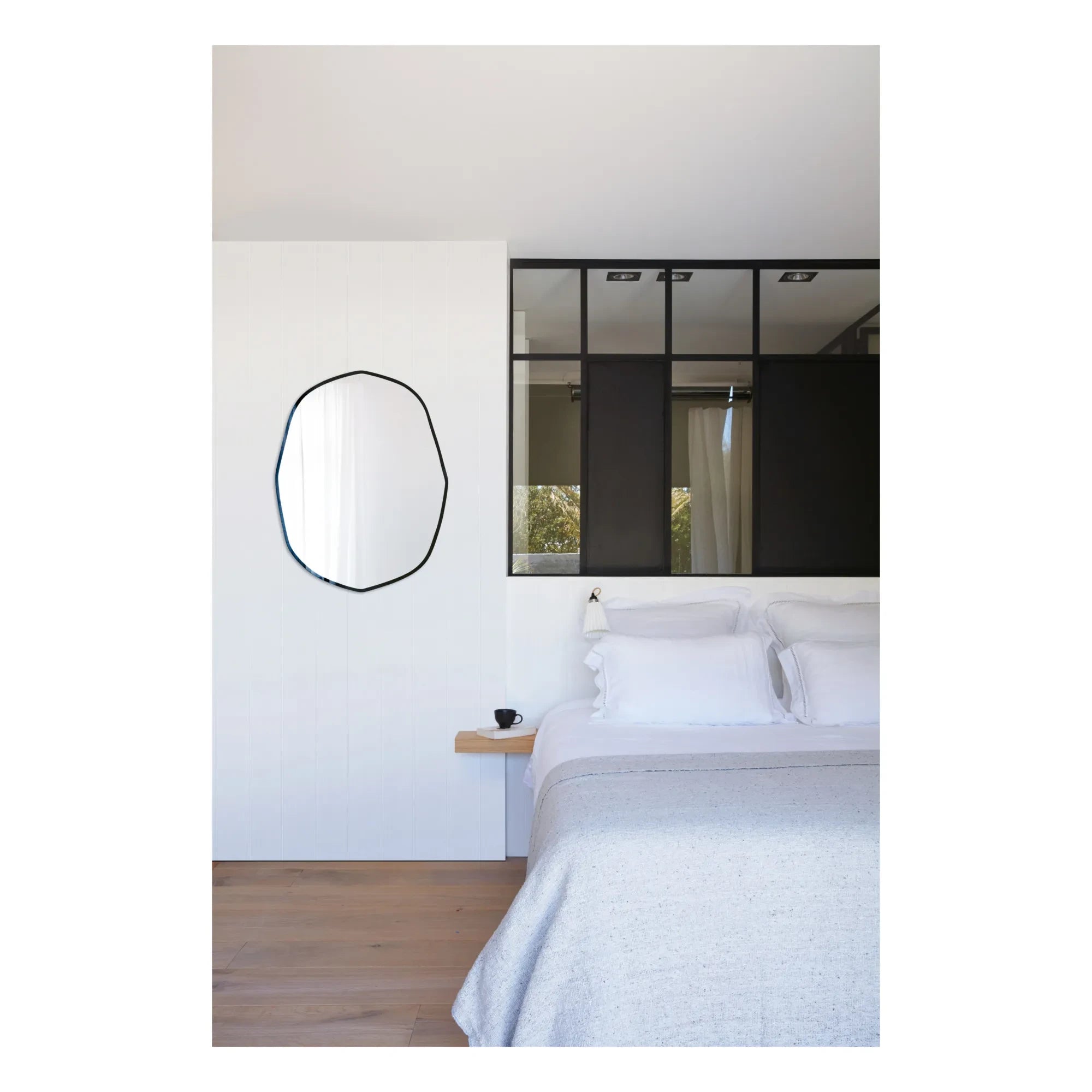 M Nuance - Extra Flat Black Contour Mirror with Pahlá Frame - Asymmetric 66 x 85 cm | Black