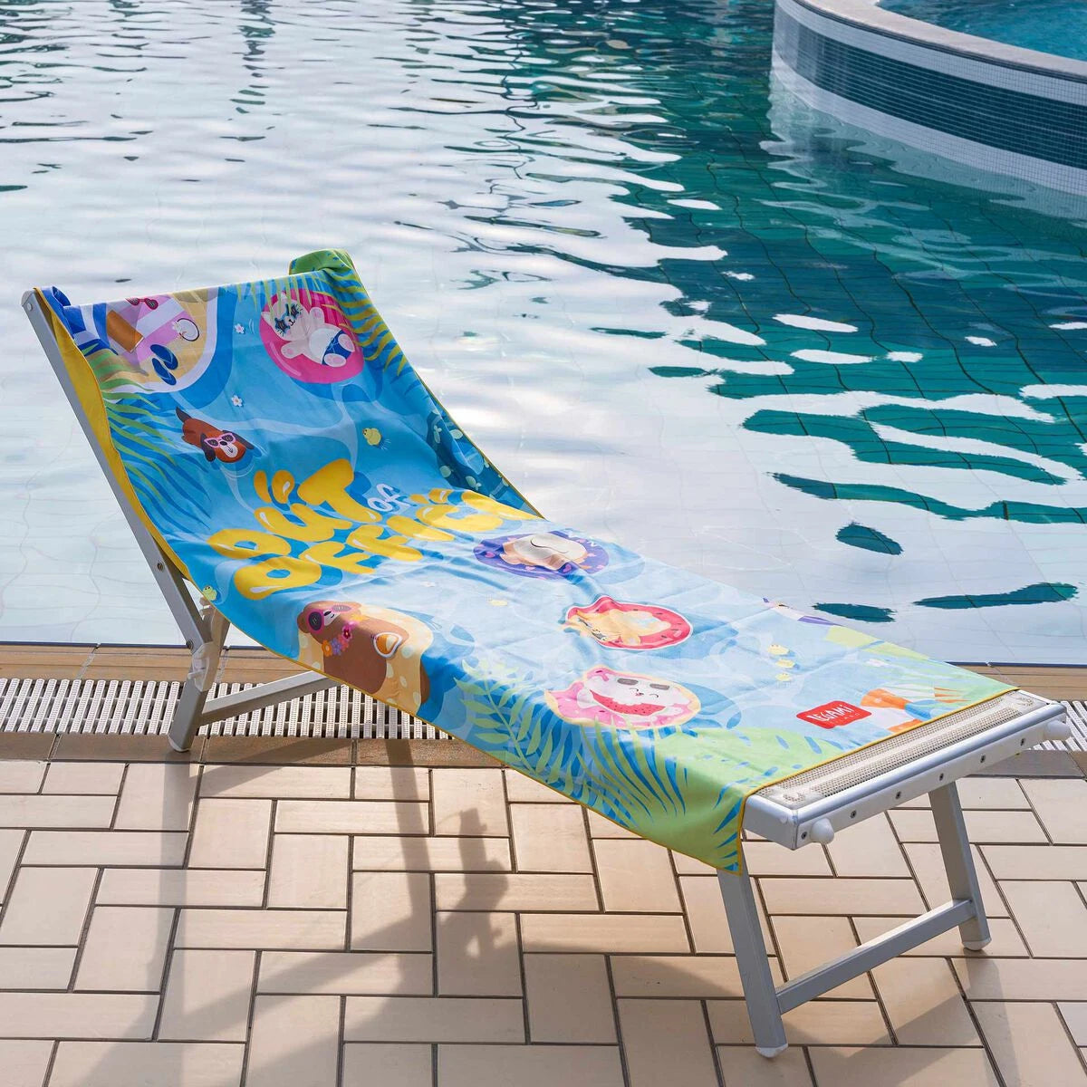 Legami - Out of Office Beach Towel