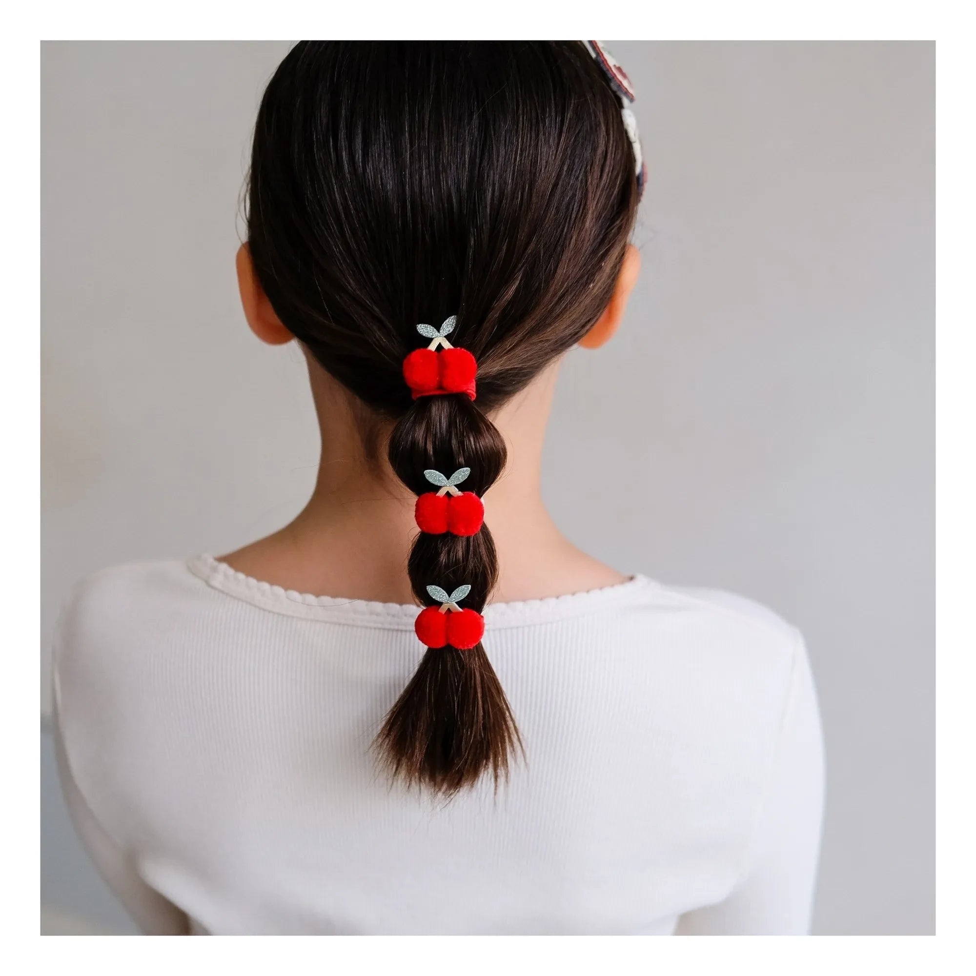 Mimi & Lula - 4-Piece Cherry Pom-Pom Chouchou Set | Red