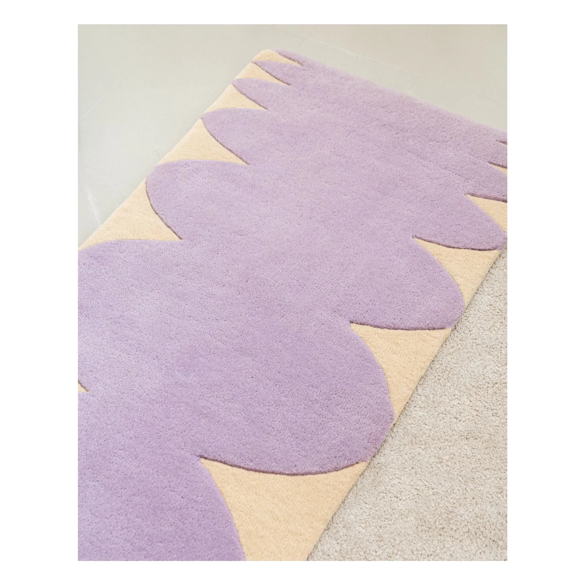 Tarta Gelatina - Bouncy wool rug | Lilac