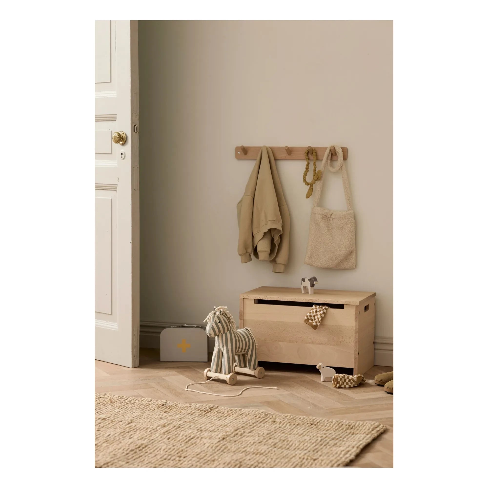 Kid's Concept - Pull-Along Sammy Horse