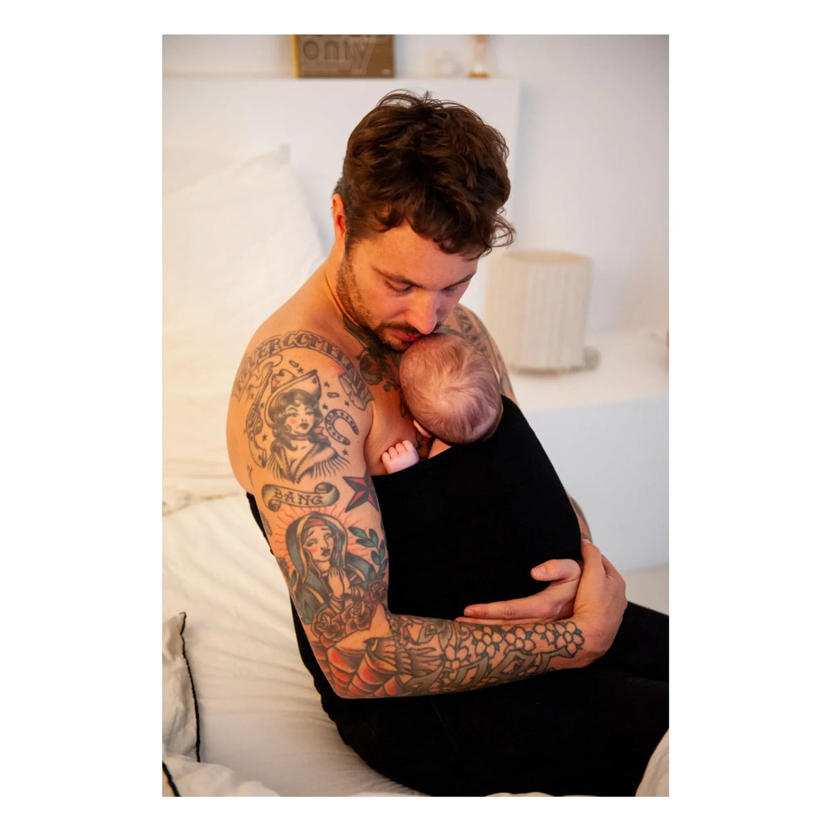 Mama Hangs - Birth to Baby Headband | Black