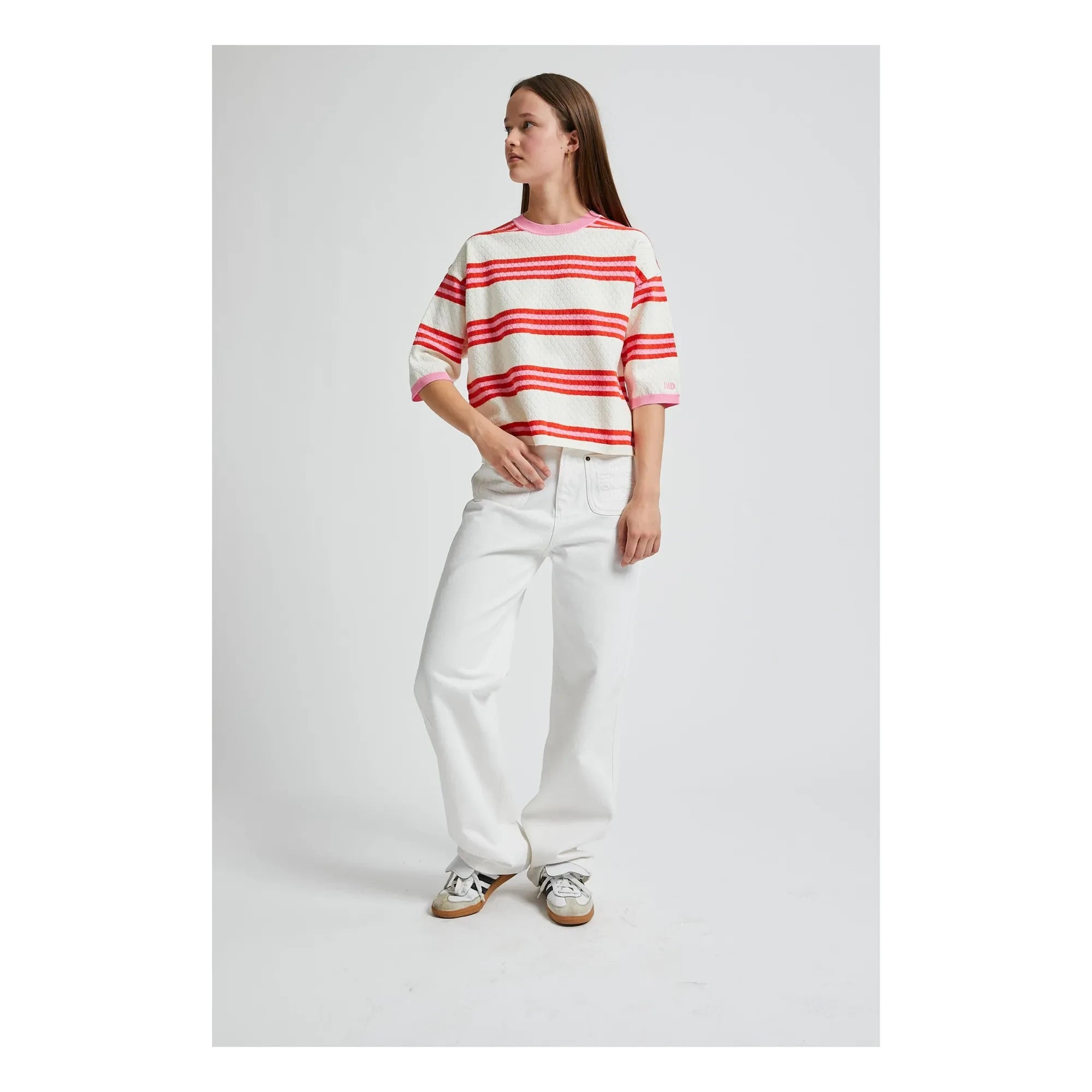 Indee - Velvet Striped Short Sweater | Red