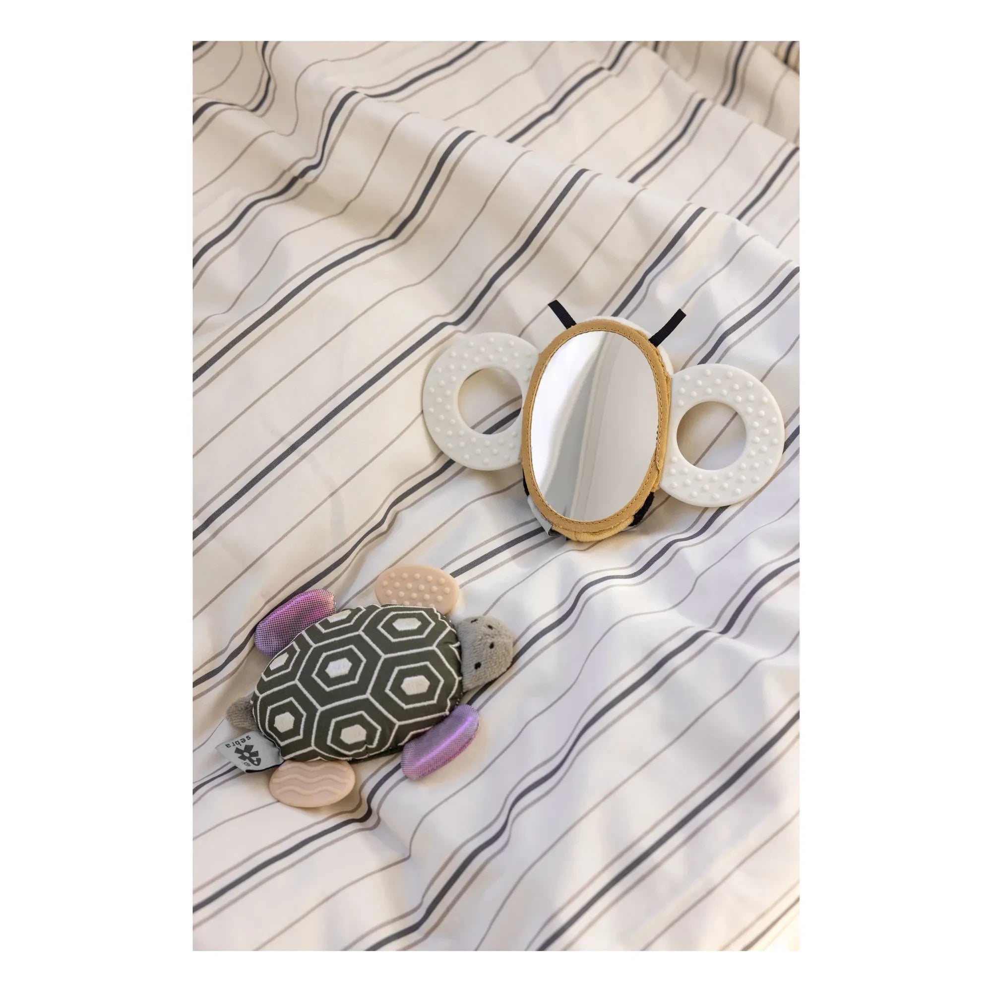 Sebra - Billy Bee Rattle | Yellow