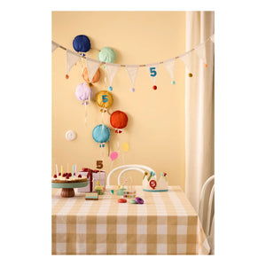 Kid's Concept - Birthday balloon wreath