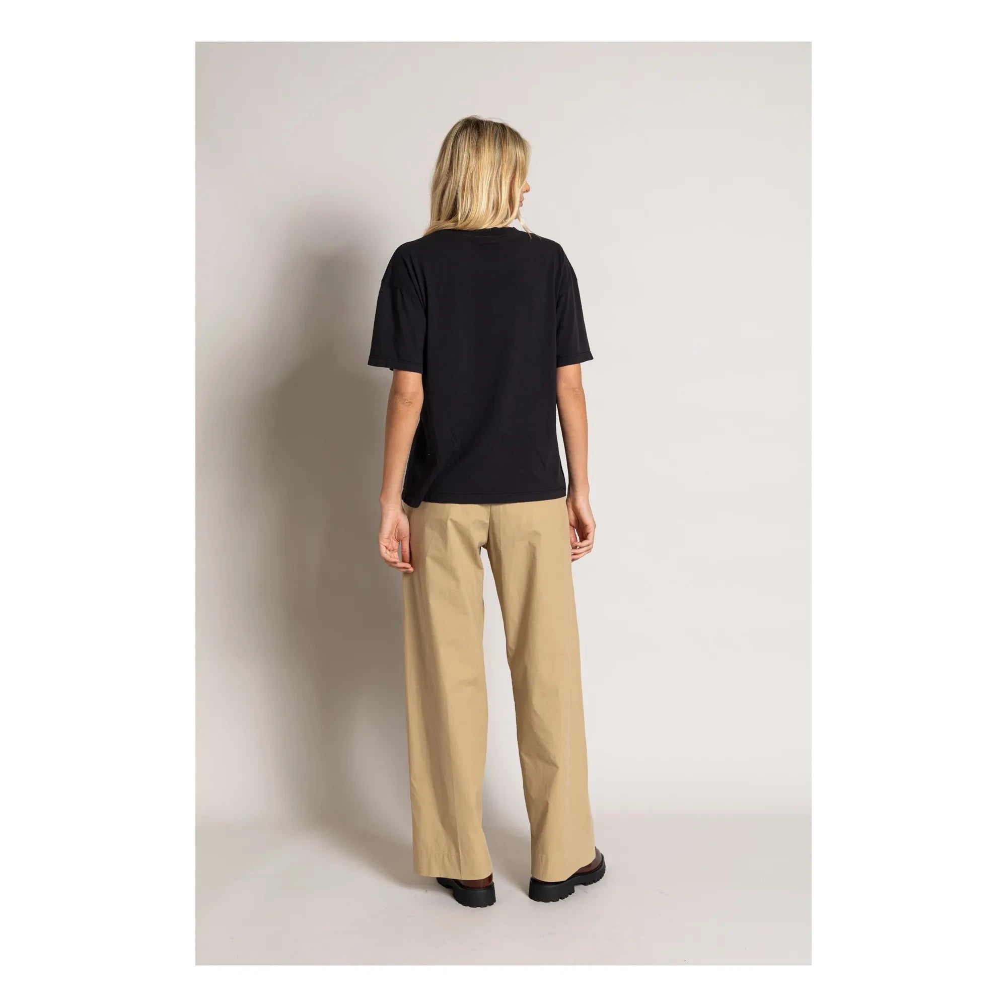 Smallable Woman - Hana Organic Cotton T-shirt | Black
