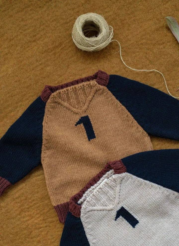1+ in the family - Patrick Merino Yün Kazak | Kahverengi