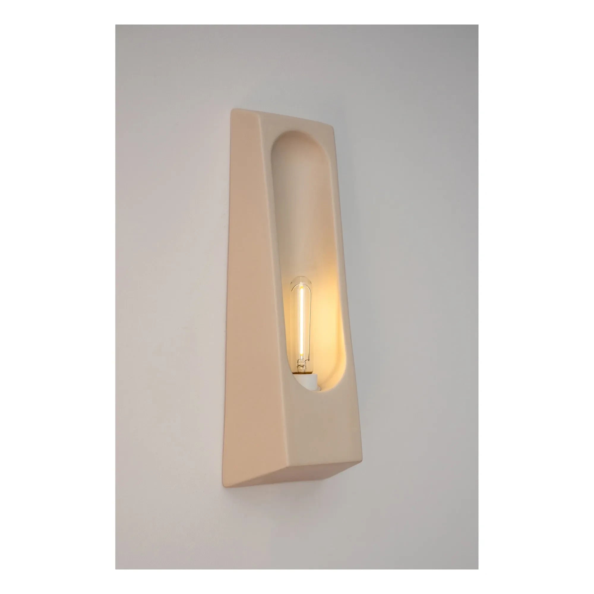 Violaine d'Harcourt - Alcove Wall Sconce | Sand