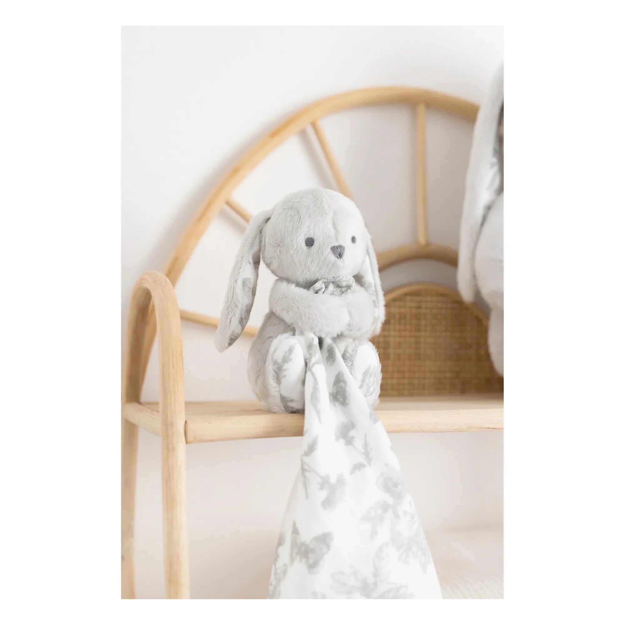 Tartine et Chocolat - Augustin Bunny Toile de Jouy plush changing pad cover | Light Gray
