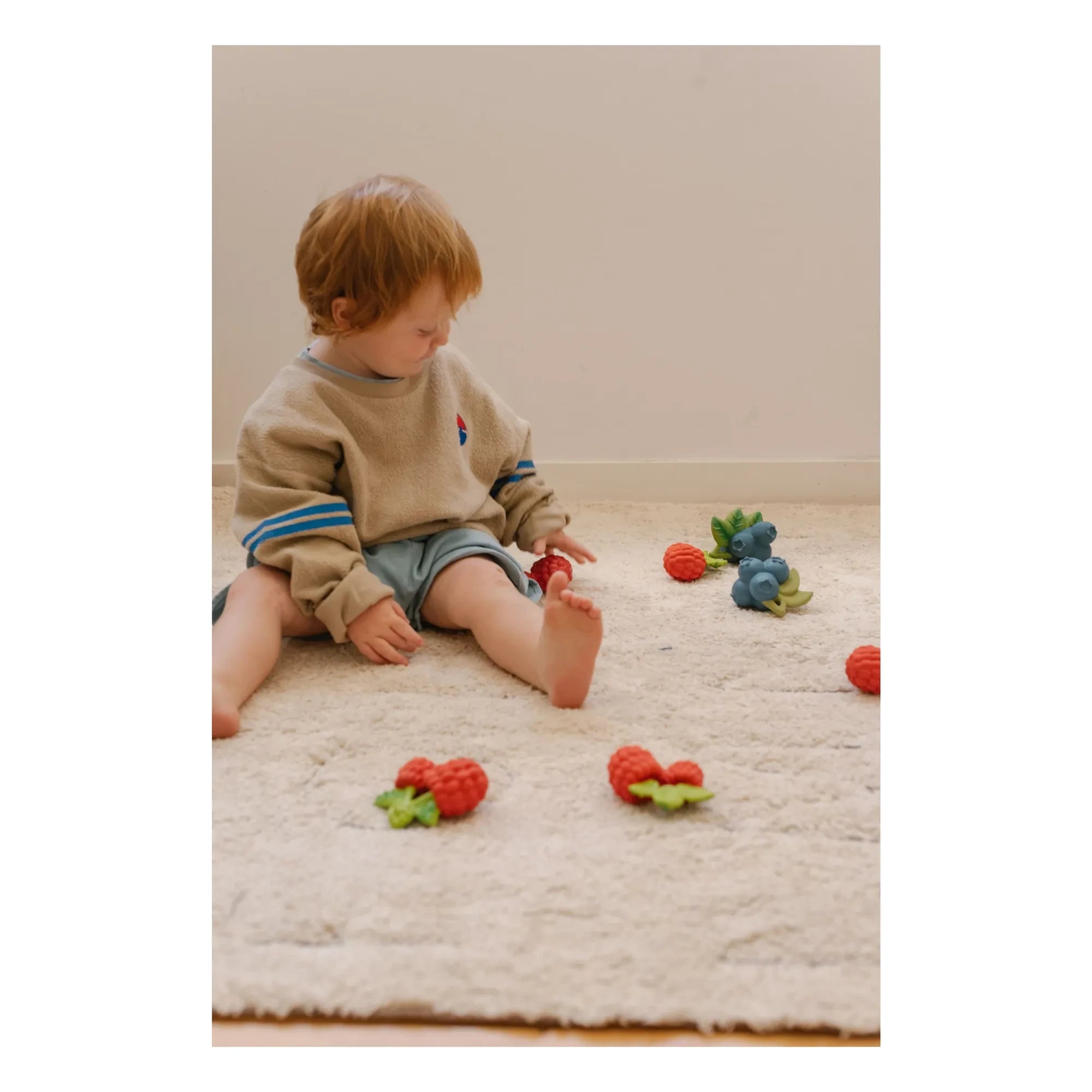 Oli & Carol - Jerry the Blueberry Teething Ring