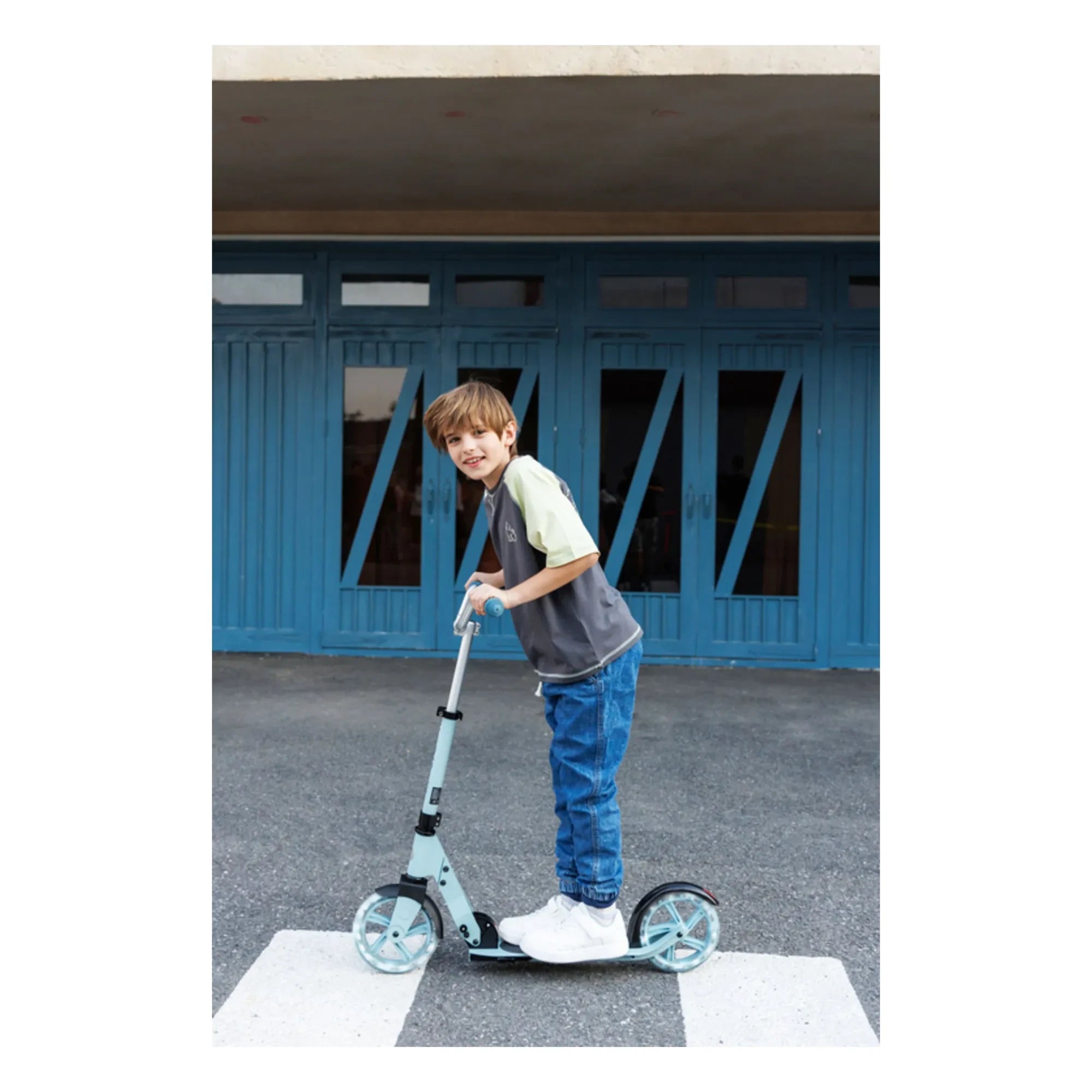 Micro - LED Cruiser Scooter | Ice Blue