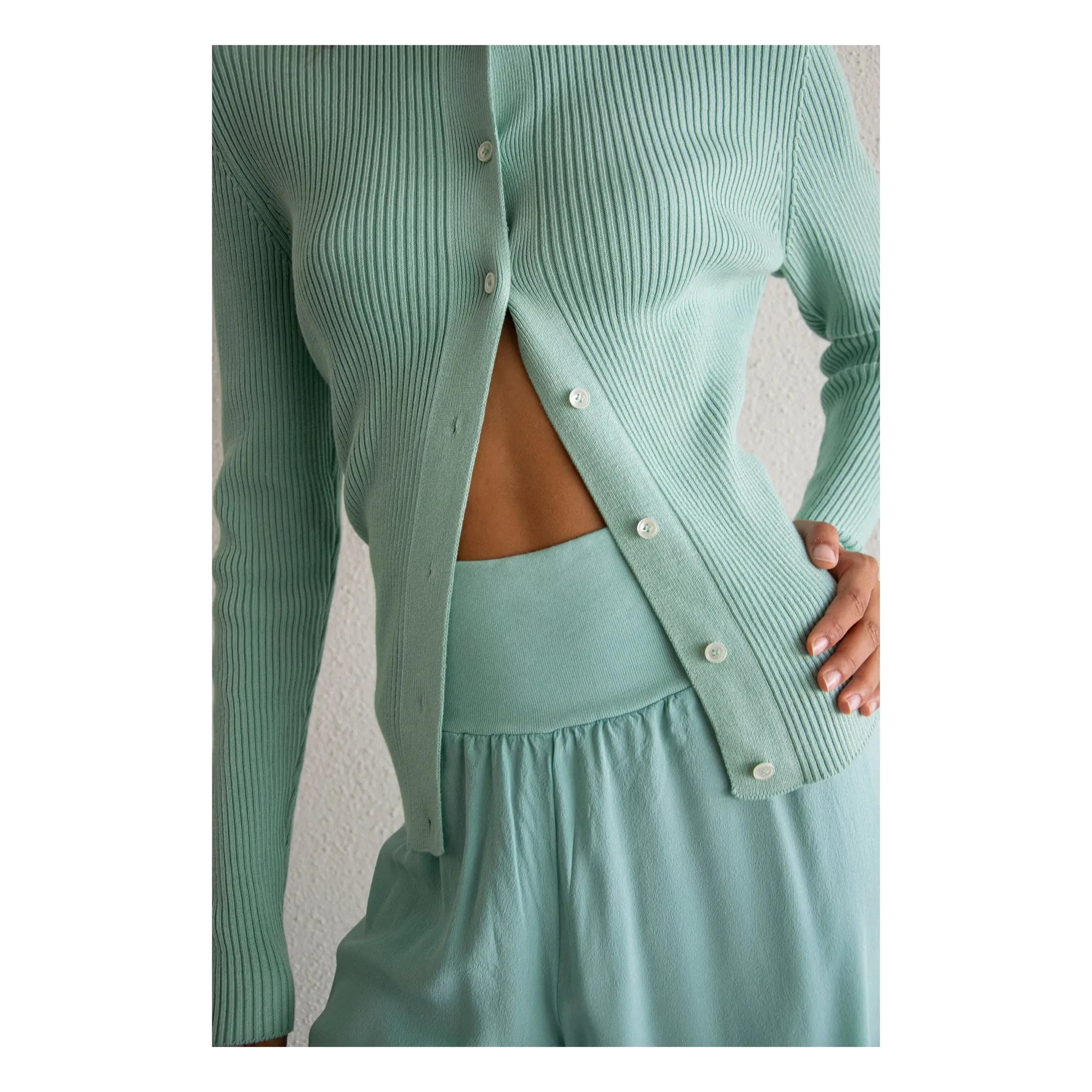 THEAVANT - Saint Etienne Ribbed Cardigan | Greenish Blue