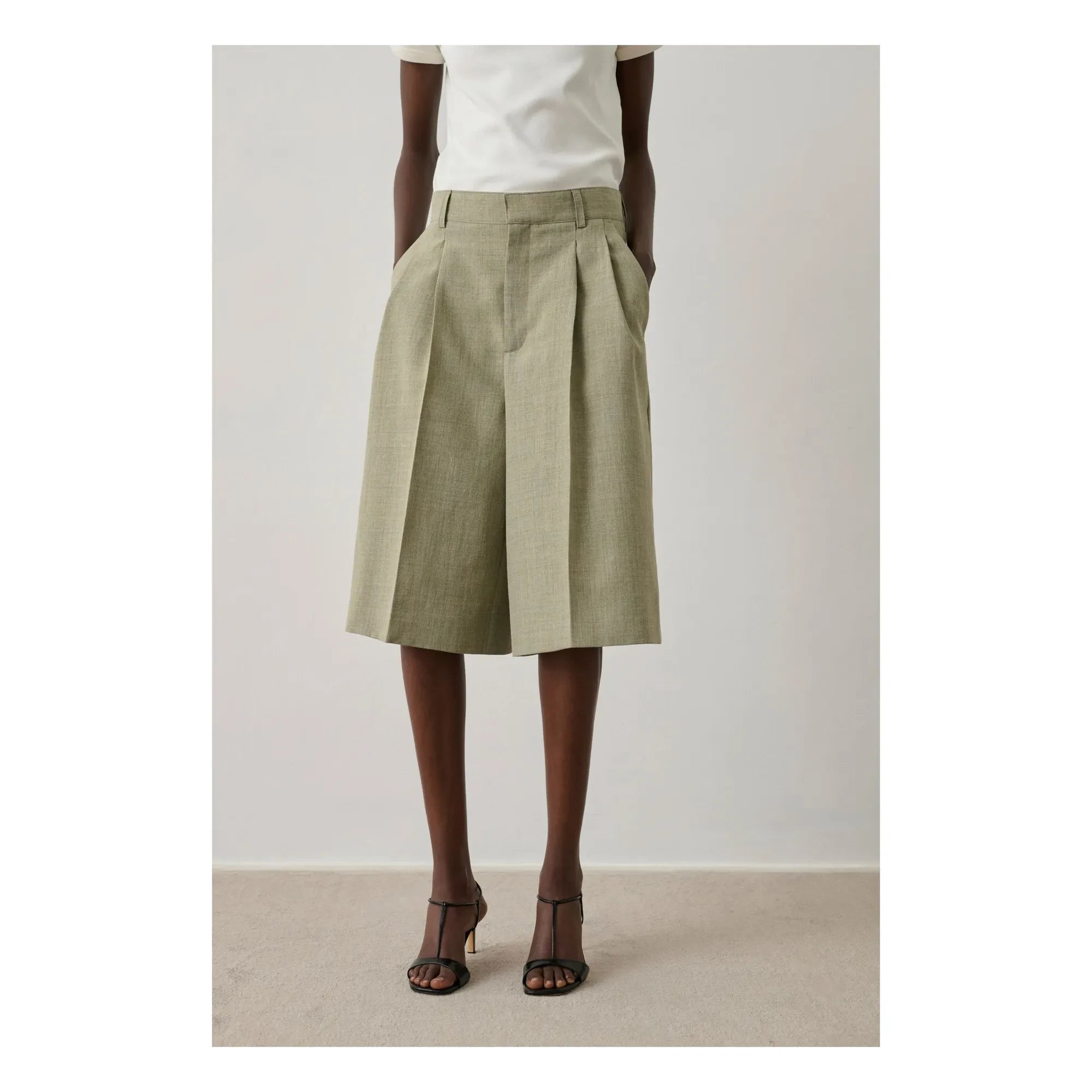 Soeur - Imogen Bermuda Shorts | Almond