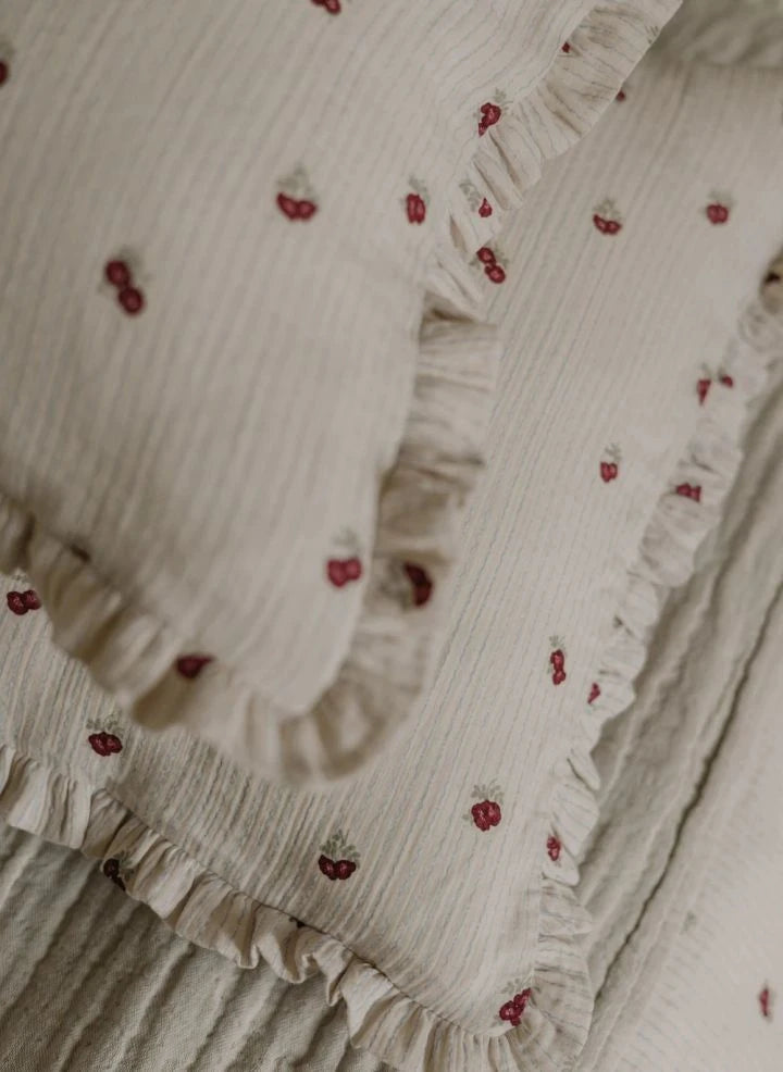 garbo&friends - Rosehip Ruffled Pillowcase