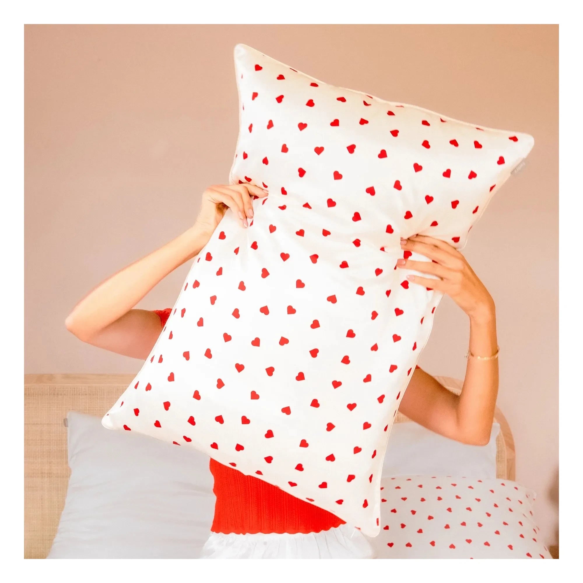 Emily's Pillow - Heart Print Mulberry Silk Pillowcase | Cream