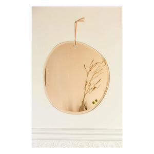 M Nuance - Extra sloped round mirror - 87x67 cm
