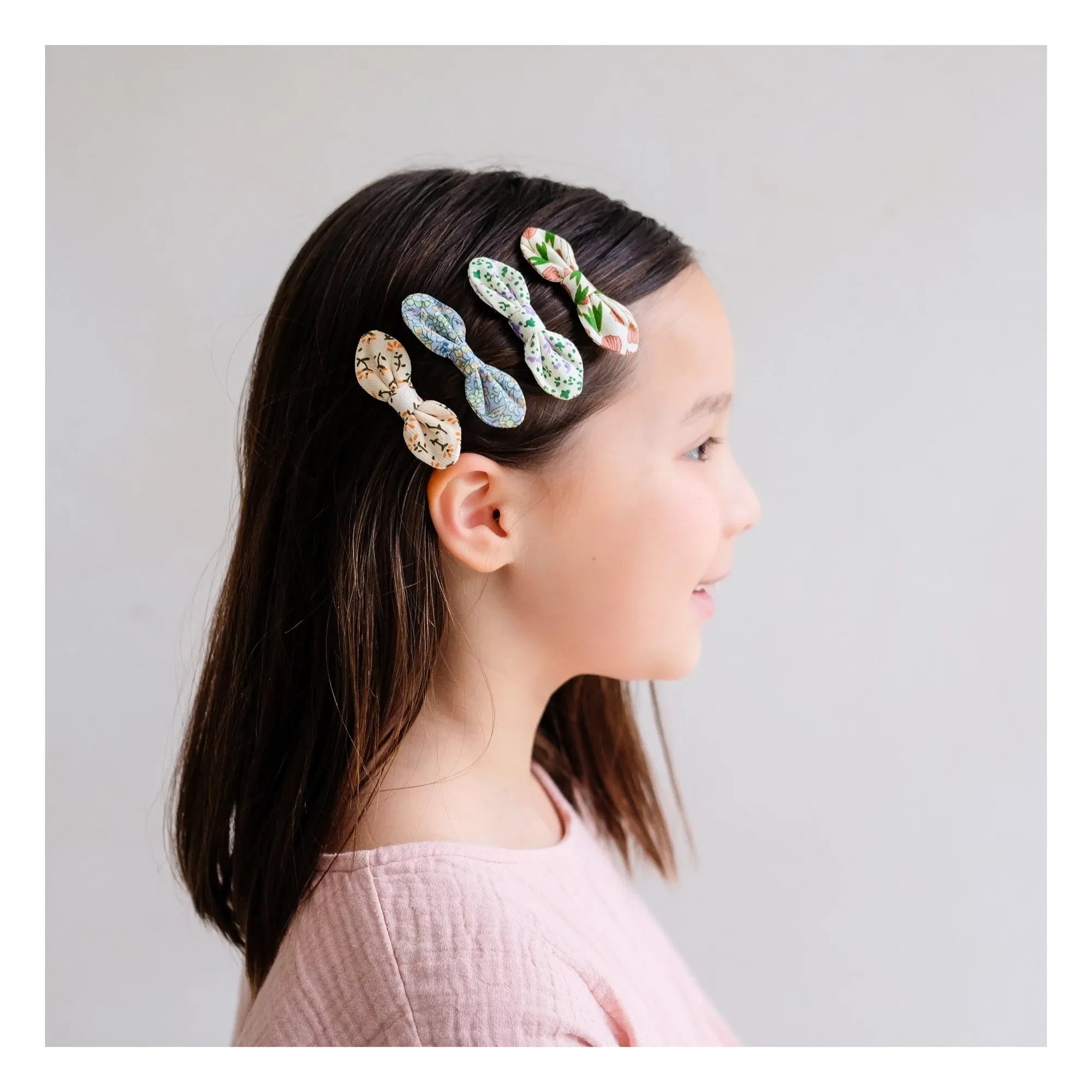 Mimi & Lula - 4 Floral Pattern Bow Hair Clip Set | Ivory