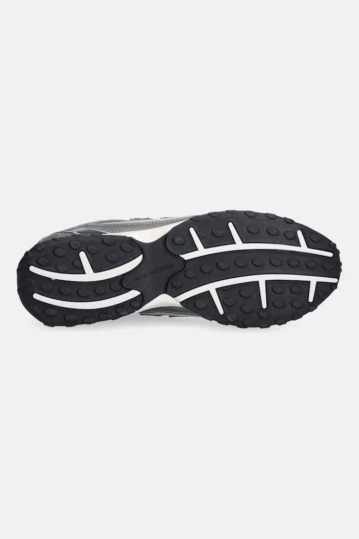 New Balance 204 Kadın Spor Ayakkabı