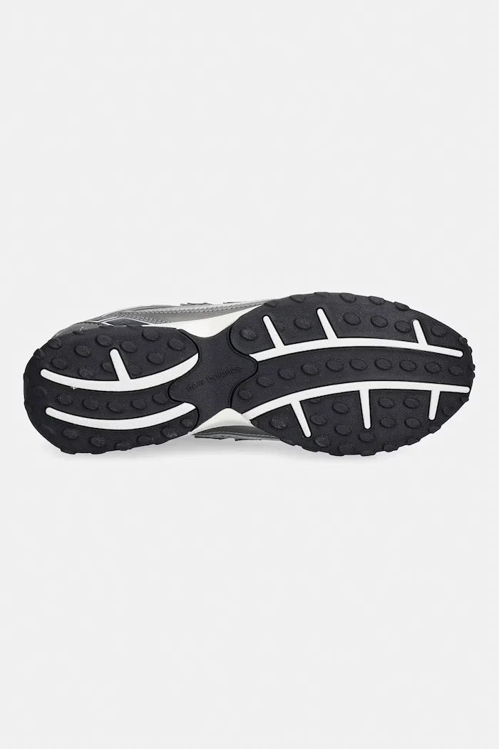 New Balance 204 Kadın Spor Ayakkabı