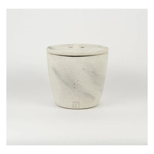Mon Dada - Urban Garden Outdoor Candle, Lid, Neutral Scent | Gray