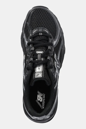 New Balance 740 Sneakers