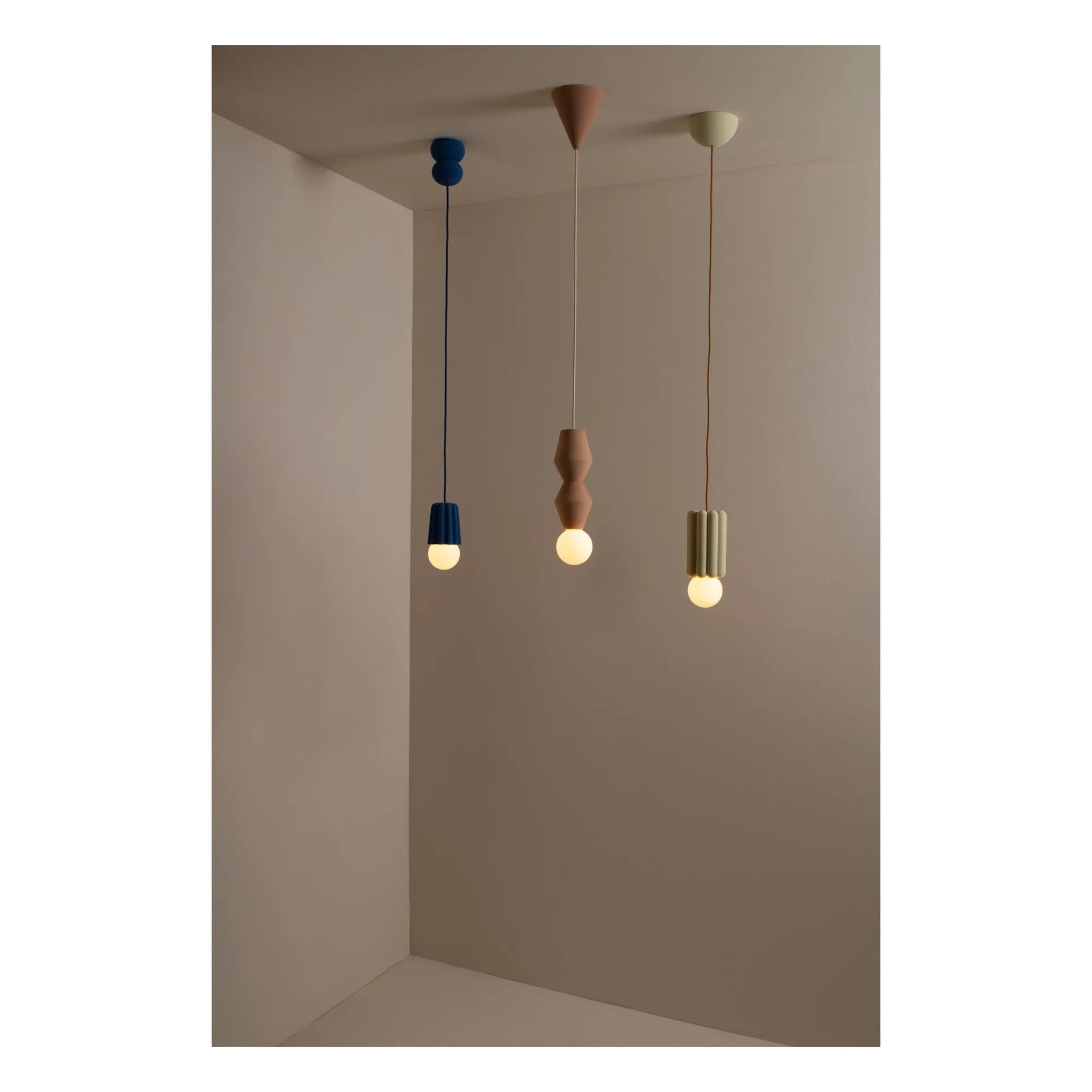 Schneid Studio - Stucco 2 Ceramic Pendant Lamp | Brown