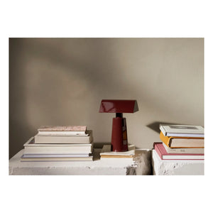 & Tradition - Caret MF1 Portable Lamp | Burgundy