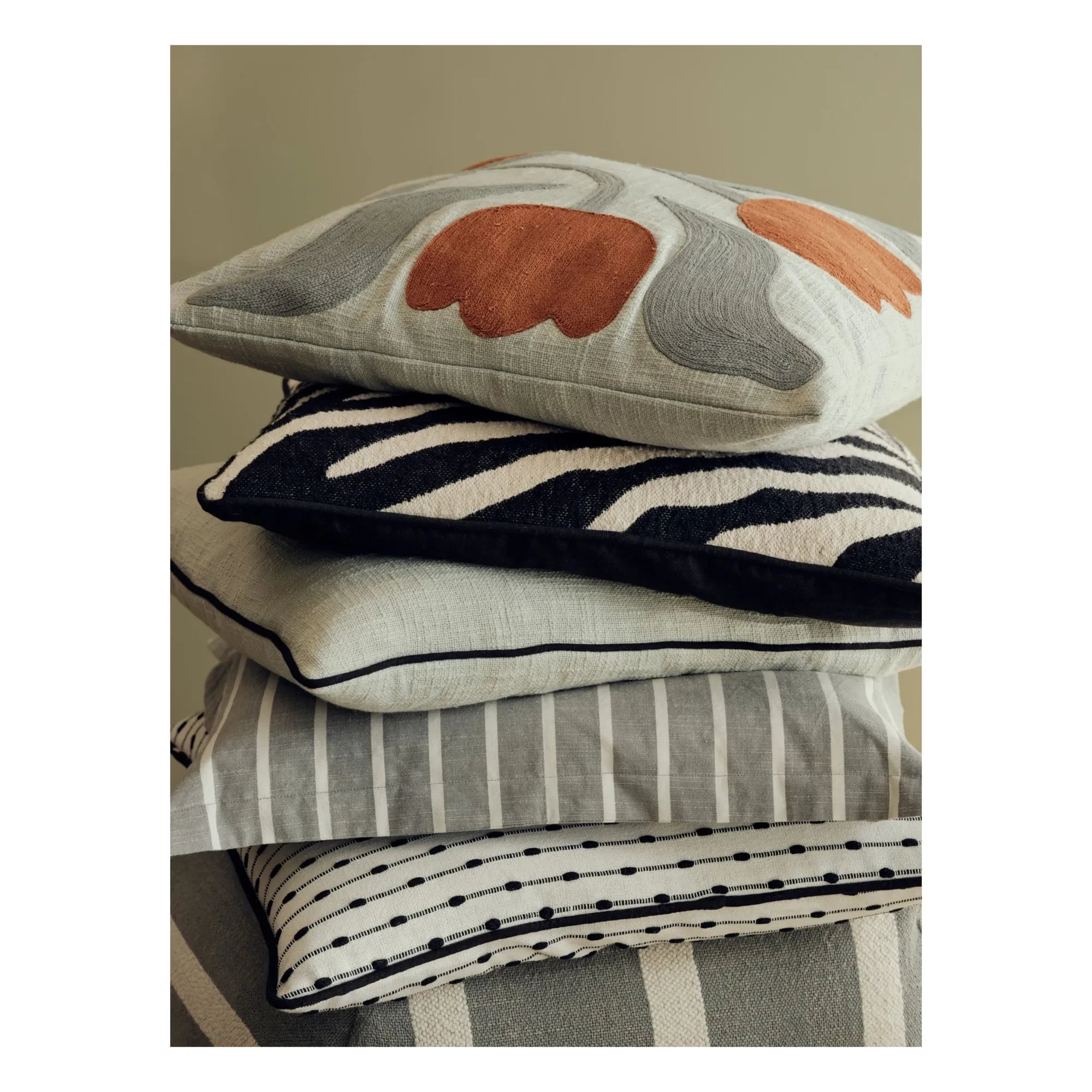Broste Copenhagen - Zebra Pillow Cover | Noir/White