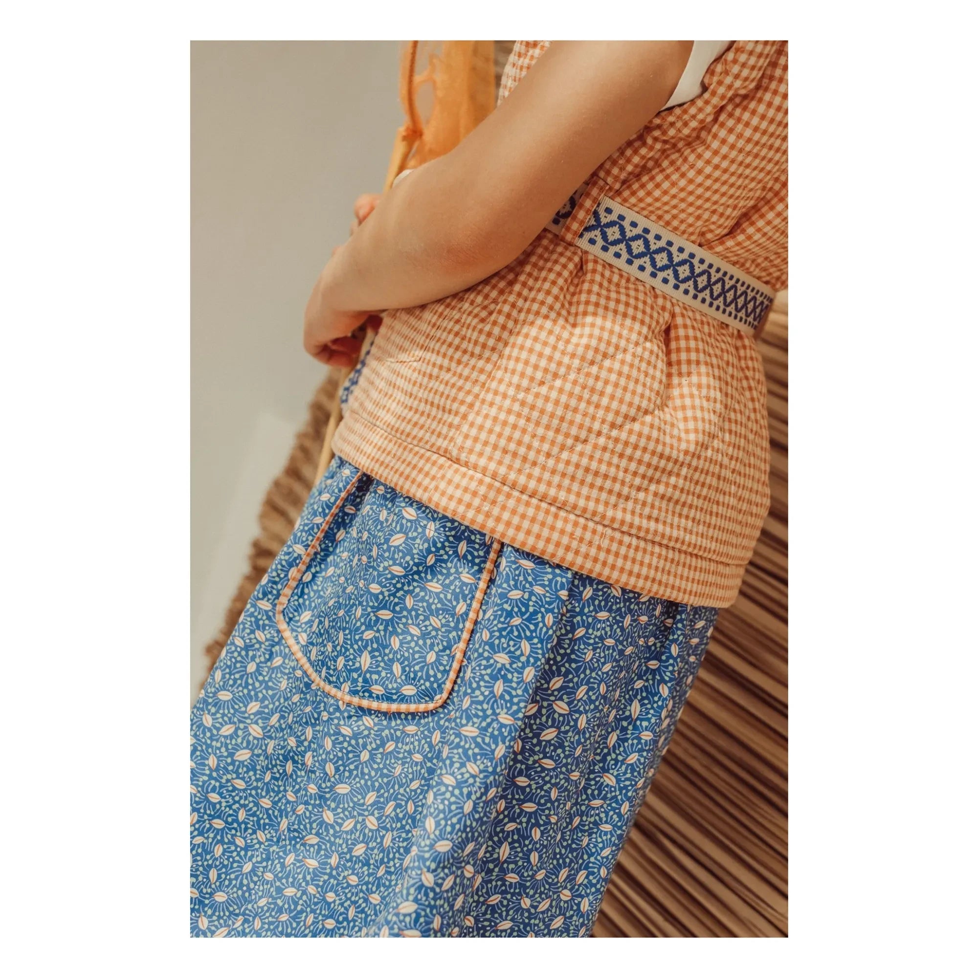 THE LiTTLE POETS - Amália Nature Embroidered Skirt | Royal Blue