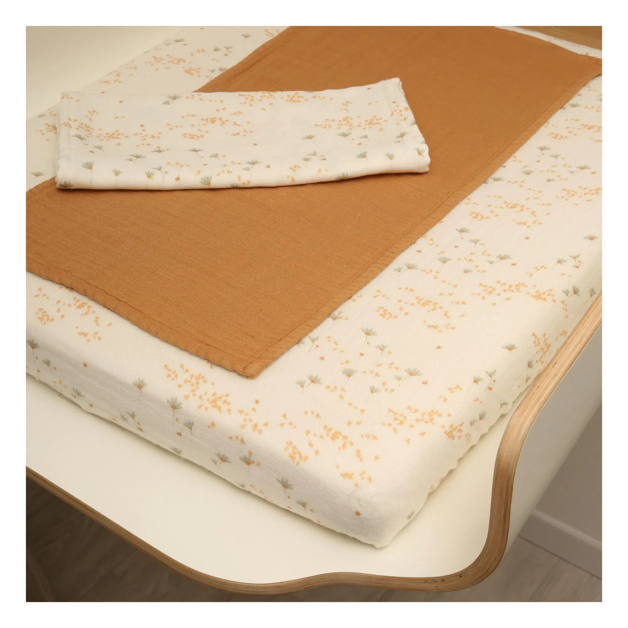 Charlie Crane - Noga/Pago Changing Pad Cover