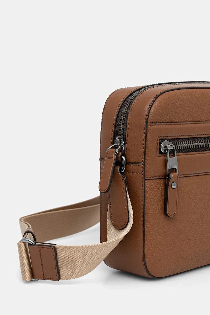 Michael Kors erkek suni deri omuz çantası
