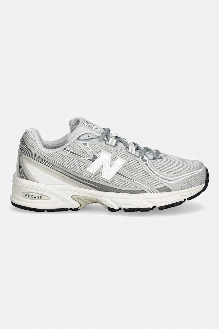 New Balance 740 spor ayakkabı