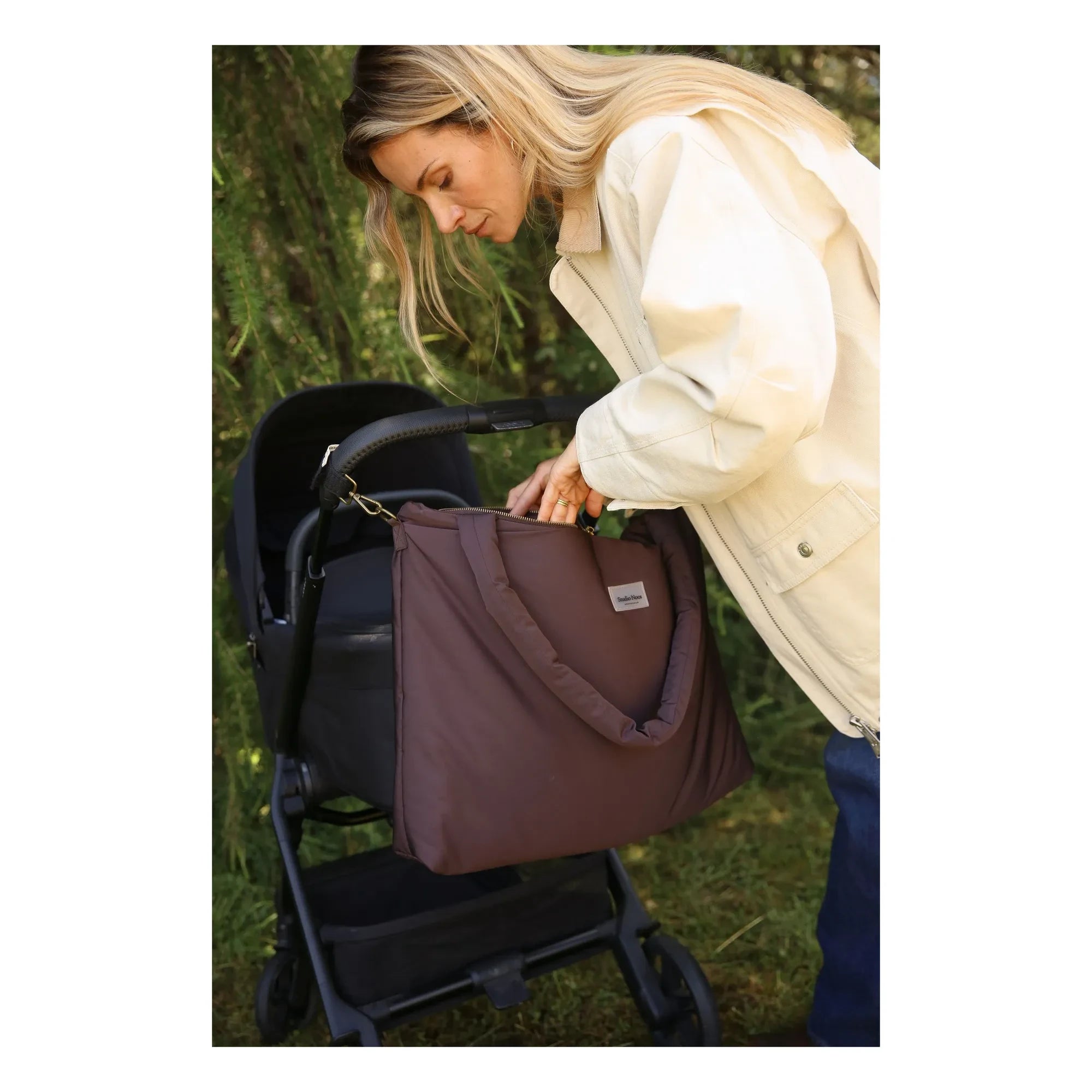 Studio Noos - Inflatable Baby Care Bag | Brown