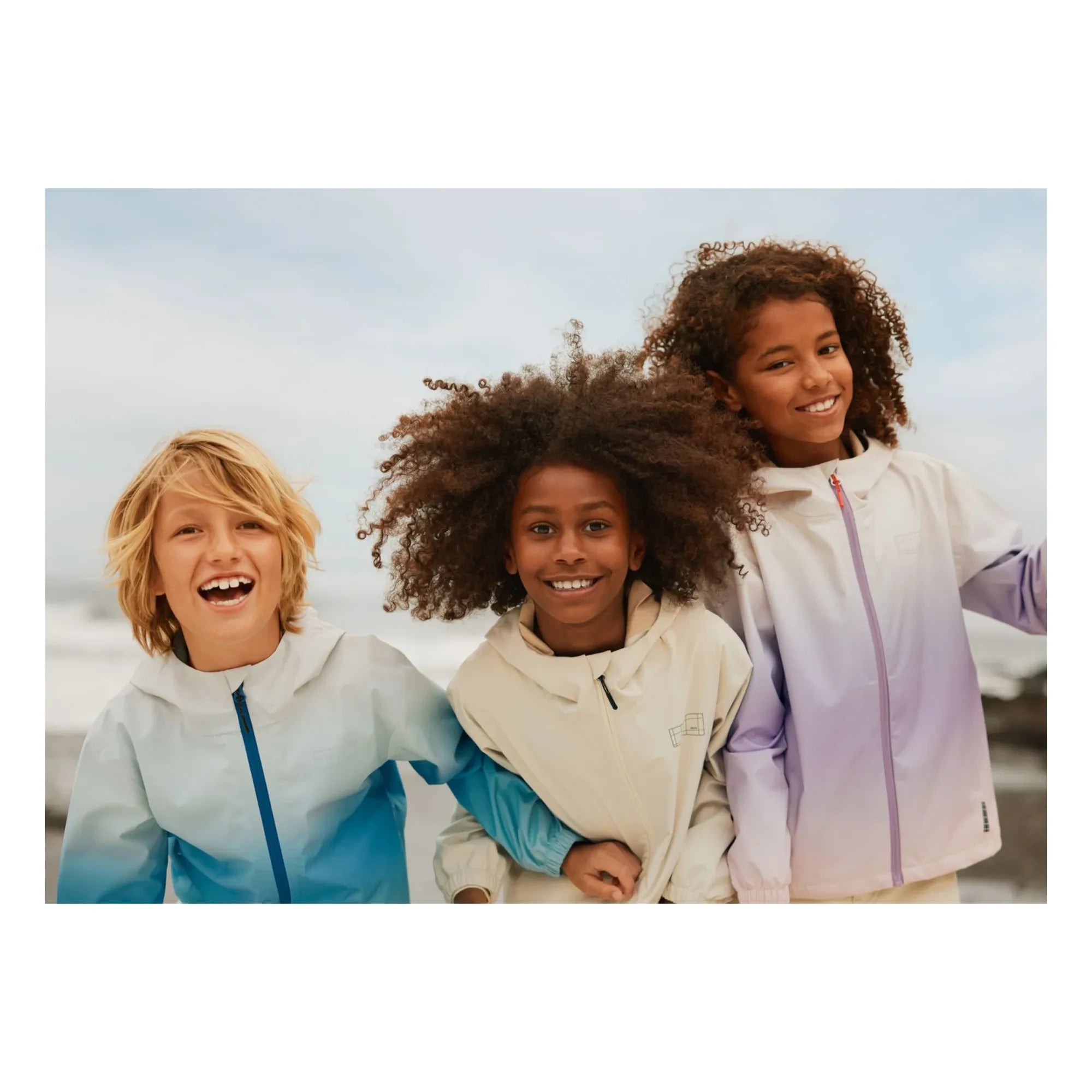 Molo - Horizon Recycled Fiber Windbreaker | Light Blue